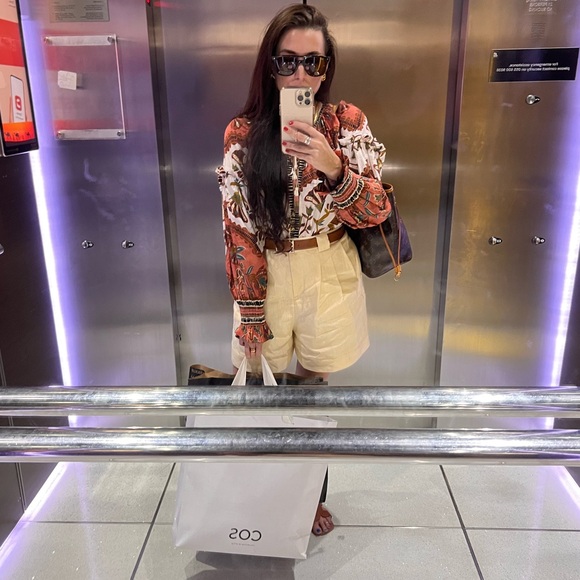 Meet your Posher, Rachel - Picture 2 of 2